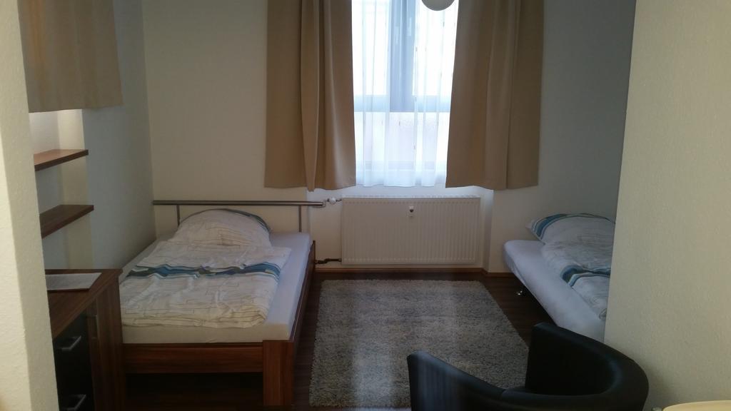 Ferienwohnung Fiwa Fewo-1 Und Fewo-2 Pirmasens Room photo